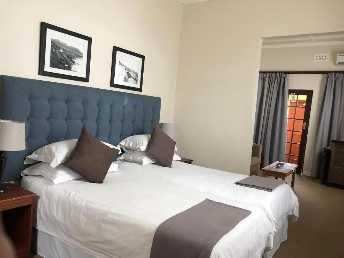 City Club Promenade Hotel Cape Town Guest house