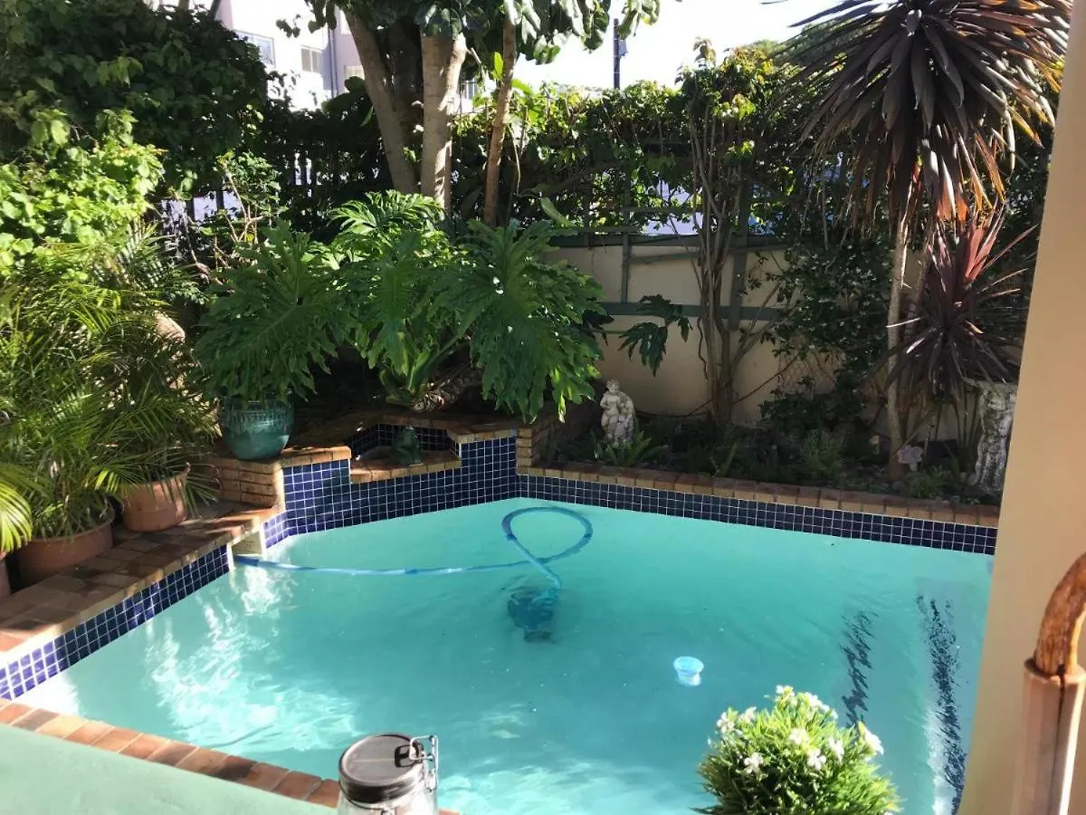 City Club Promenade Hotel Cape Town Guest house