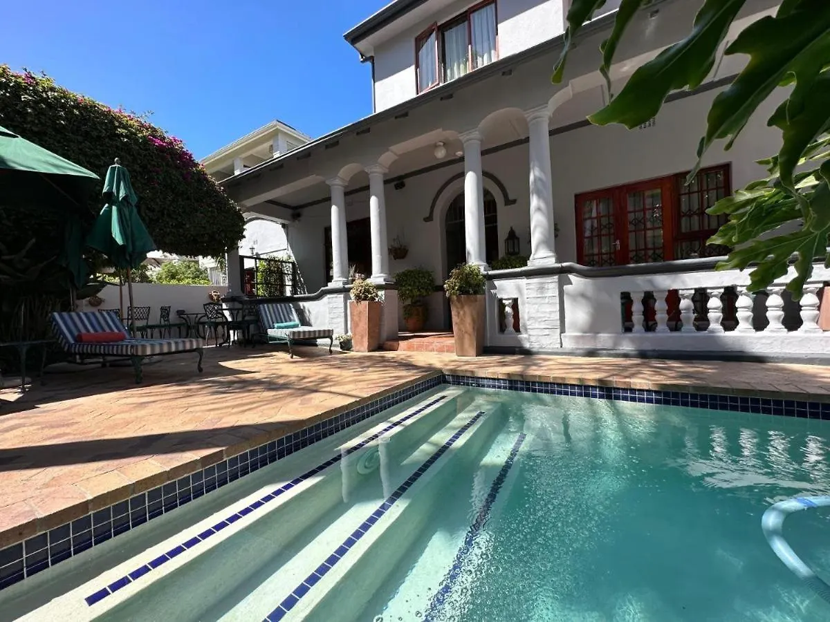City Club Promenade Hotel Cape Town